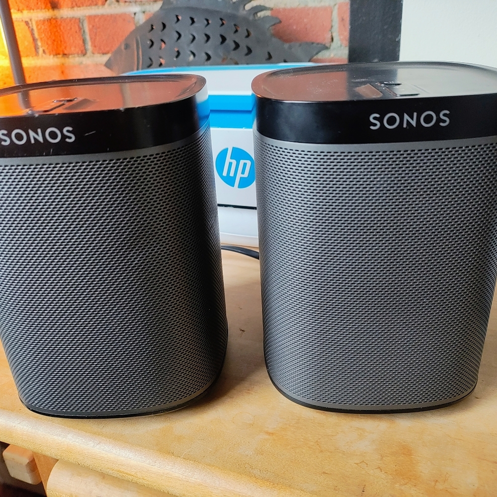 Sonos speakers, pair
